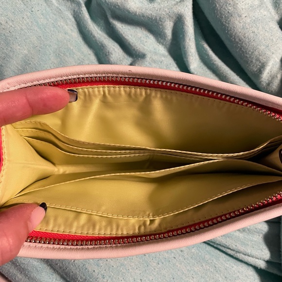 Coach - Picture 3 of 3